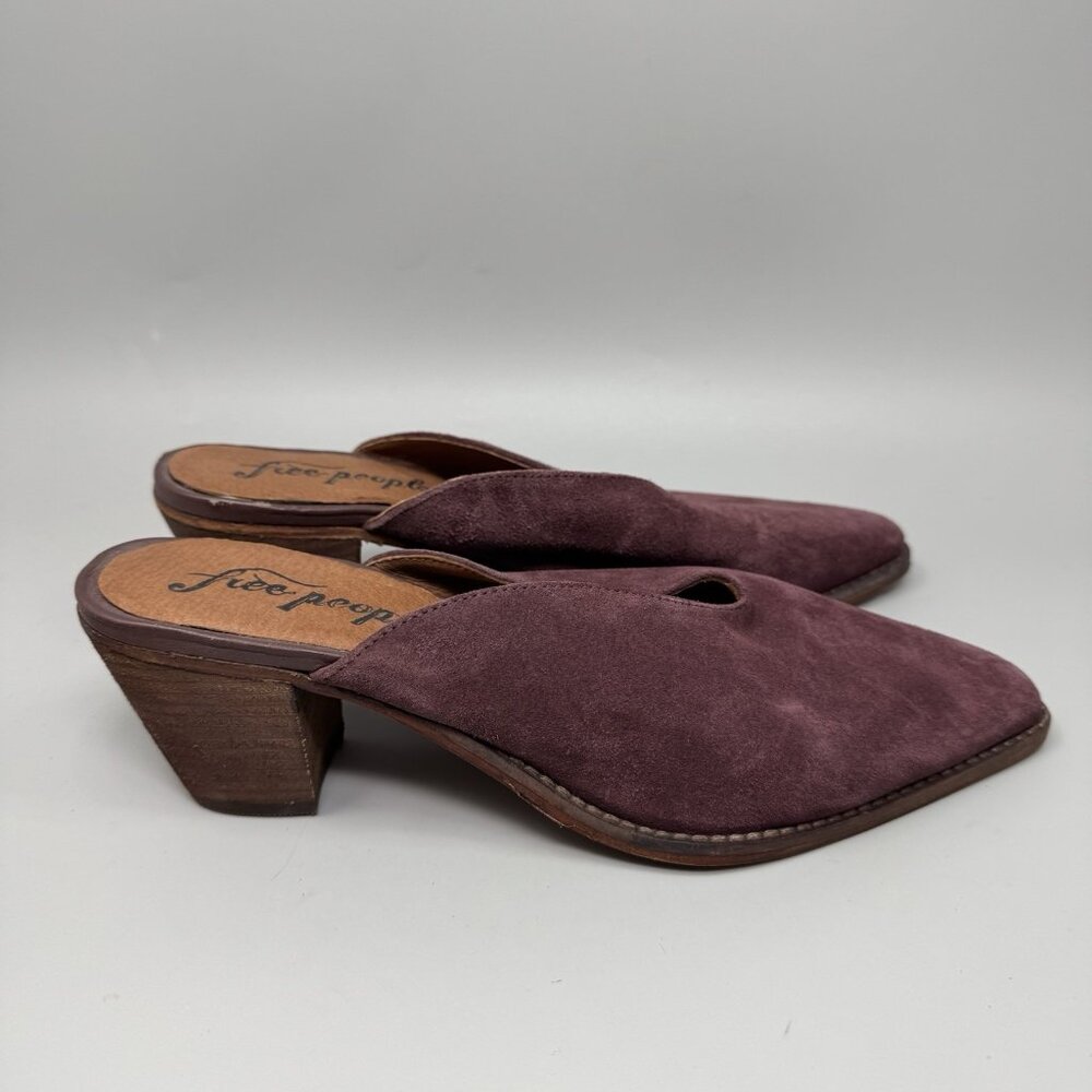 Free People Women's Anya burgundy Suede Pointed Toe Chunky Heel Mules Size 9.5 - Picture 1 of 8